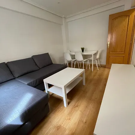 Apartamento En El Centro - Cercano A La Playa * Santander